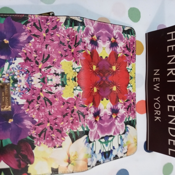 💐Henri Bendel Kaleidoscope Floral Wallet💐 bright and colorful wallet - Picture 5 of 11